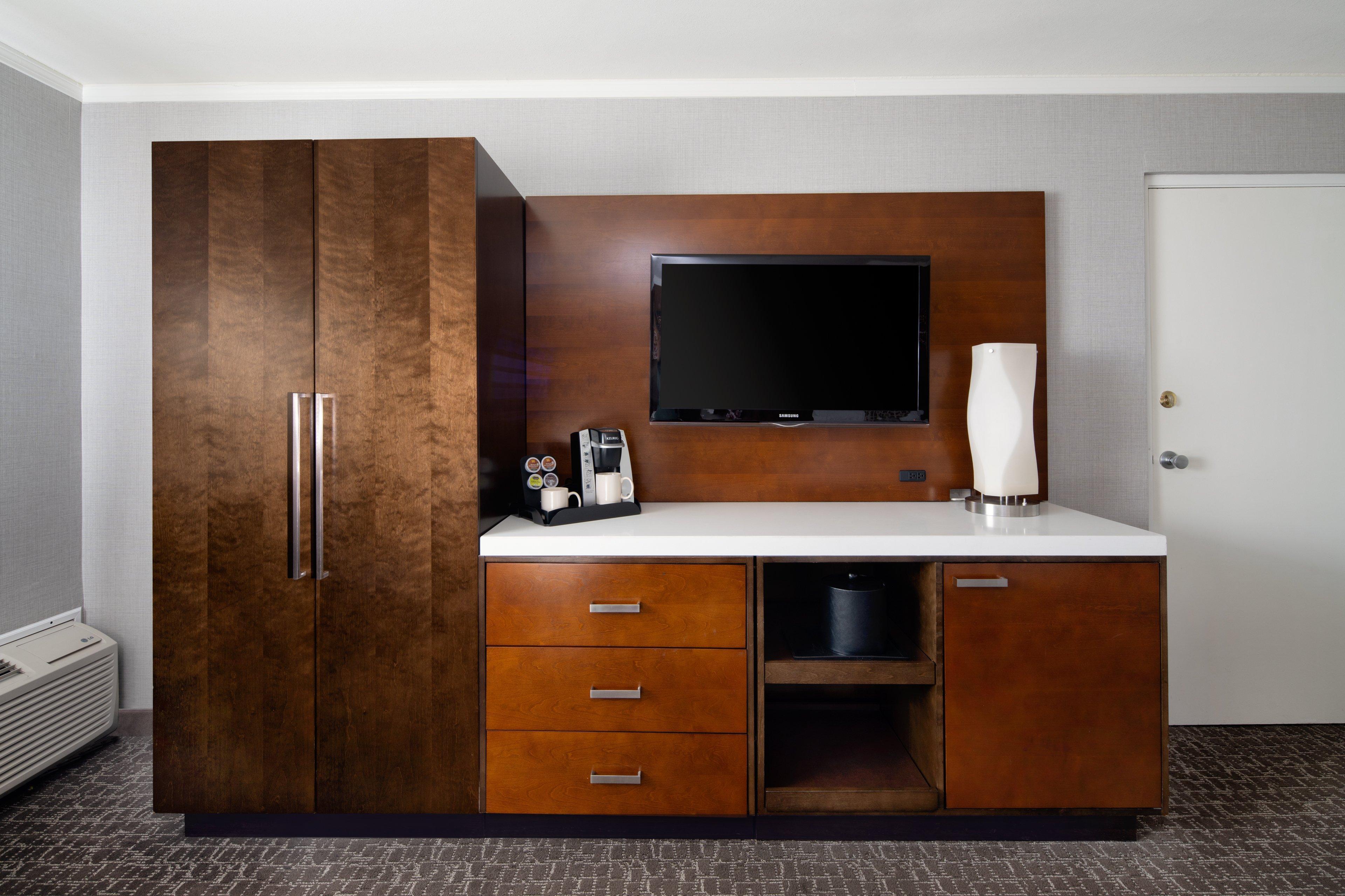 Holiday Inn Long Beach - Airport By Ihg Bagian luar foto