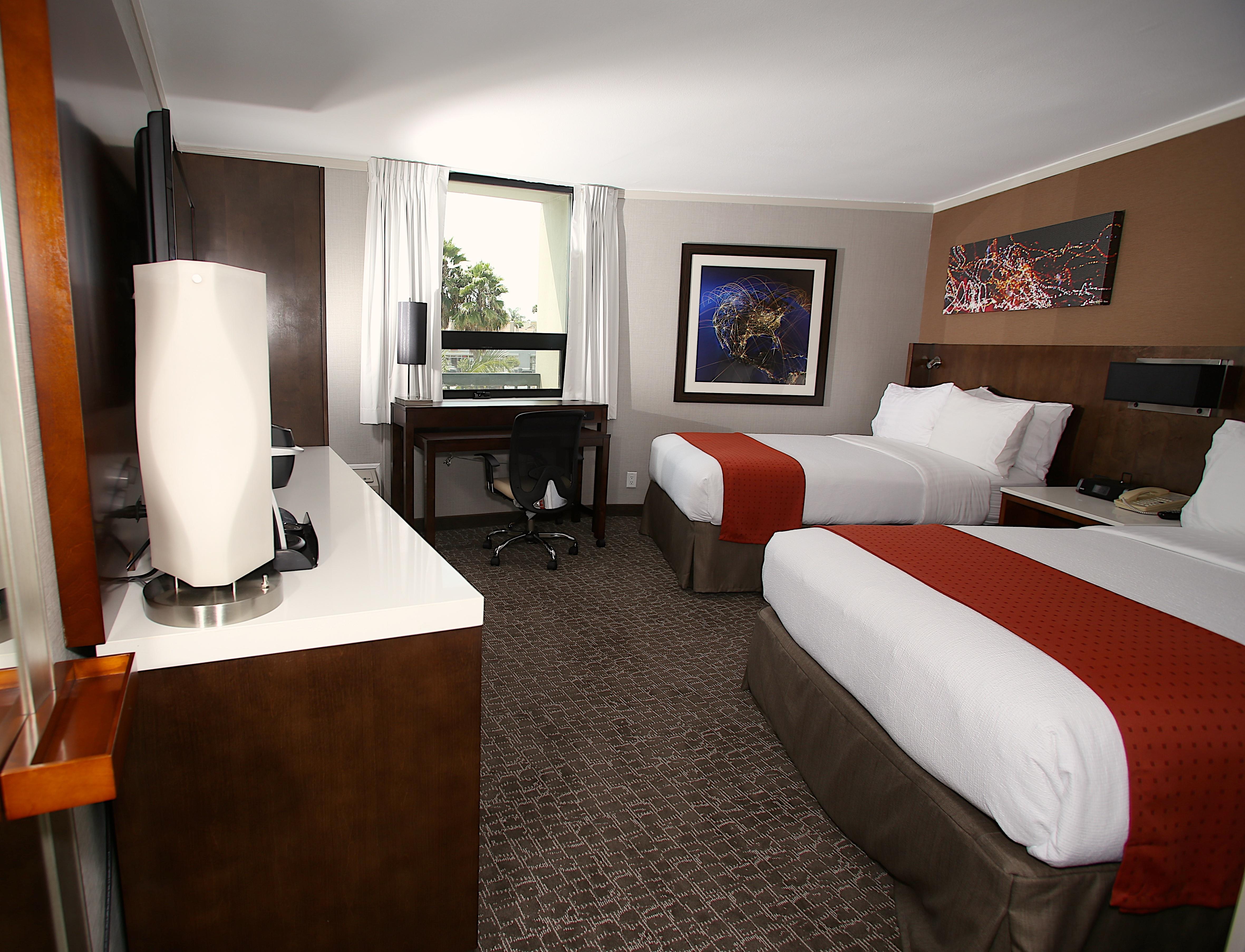Holiday Inn Long Beach - Airport By Ihg Bagian luar foto