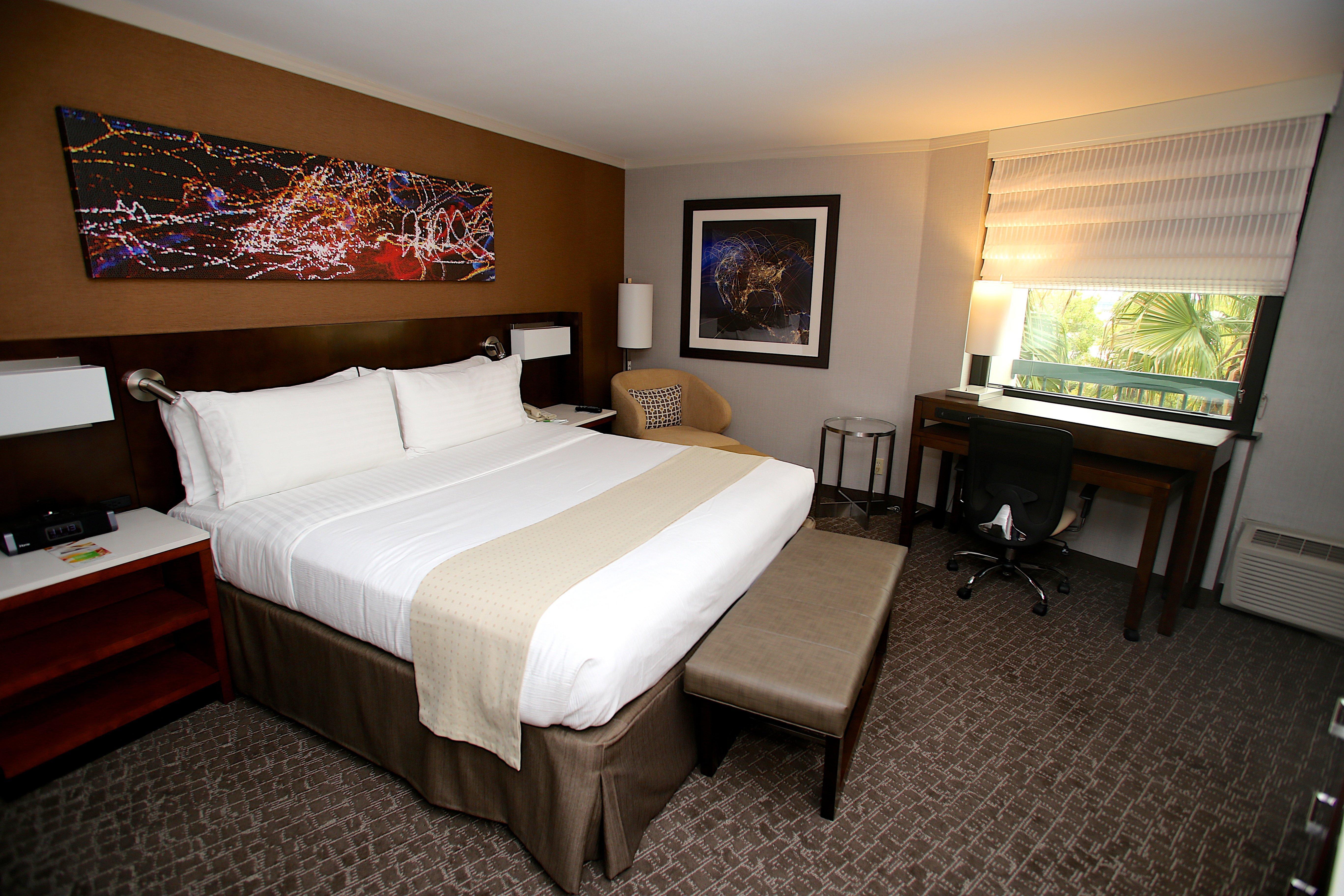 Holiday Inn Long Beach - Airport By Ihg Bagian luar foto
