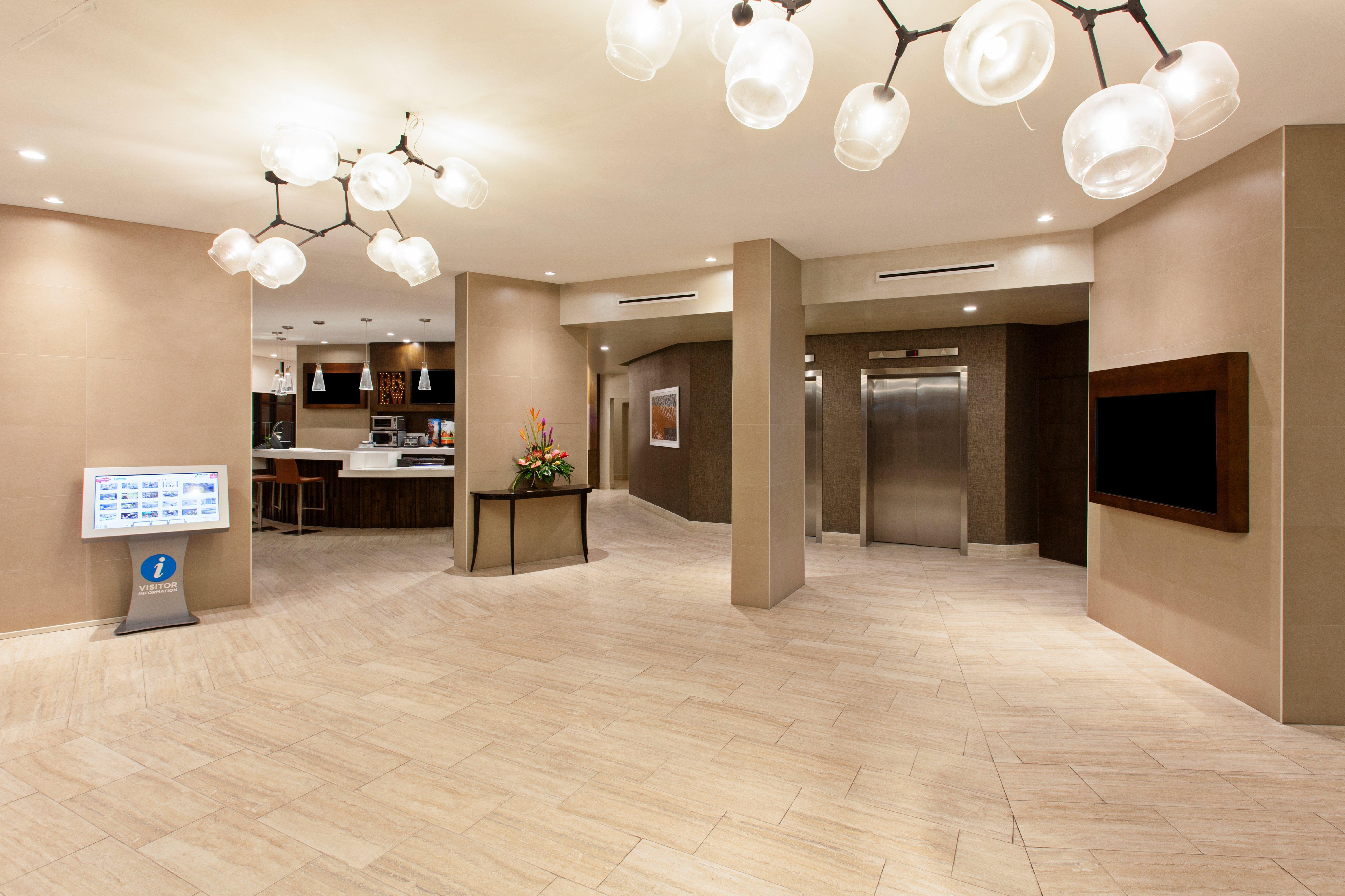 Holiday Inn Long Beach - Airport By Ihg Bagian luar foto