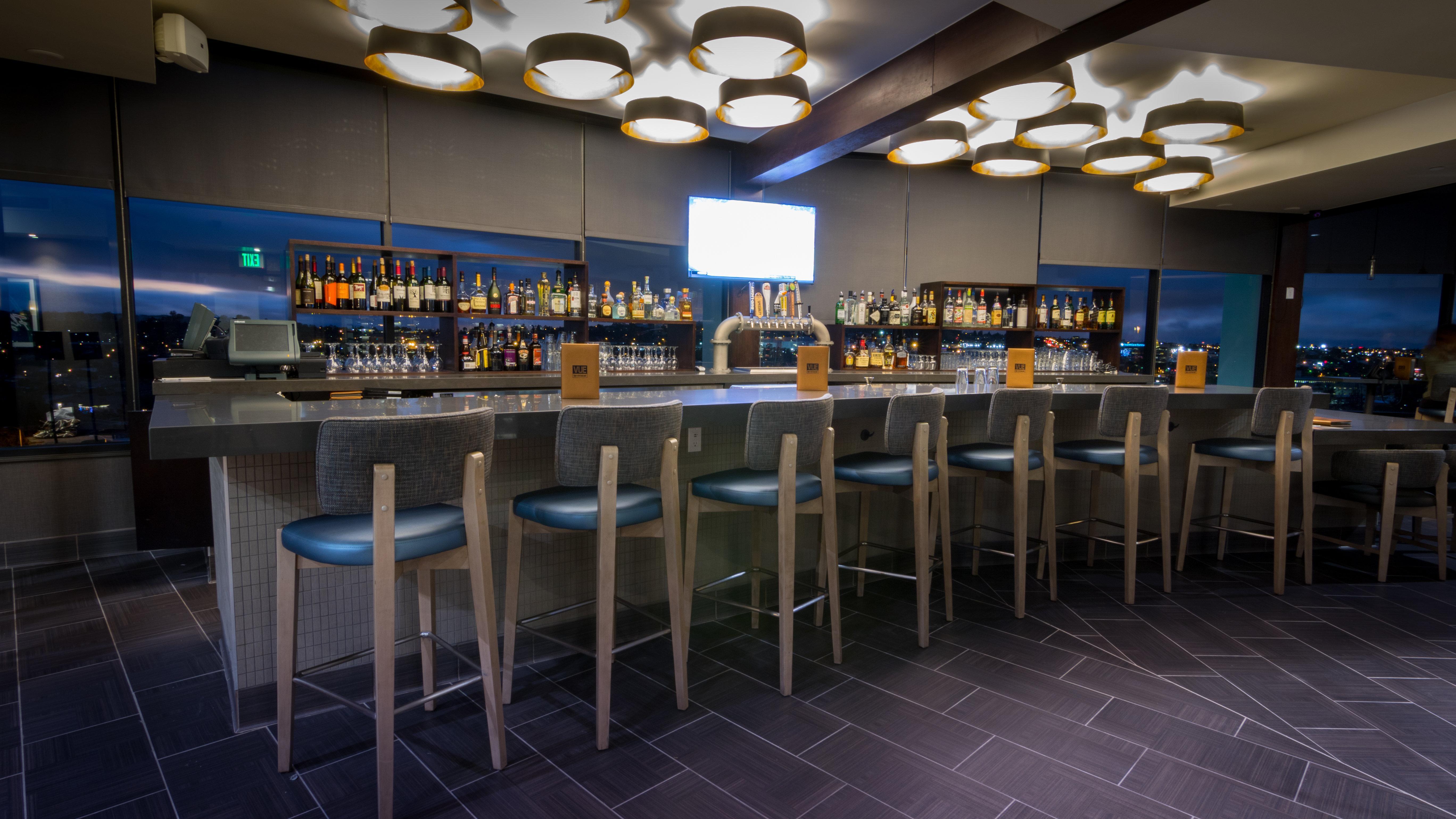 Holiday Inn Long Beach - Airport By Ihg Bagian luar foto