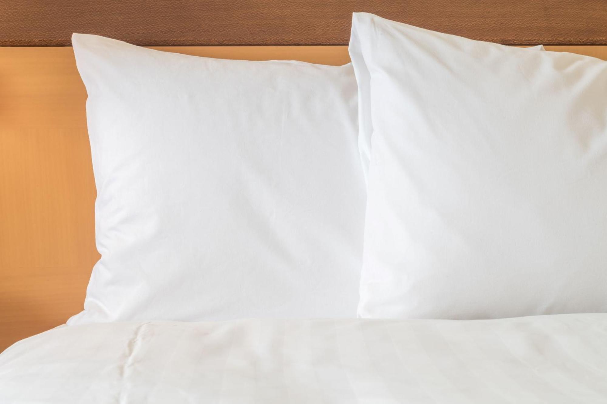Holiday Inn Long Beach - Airport By Ihg Bagian luar foto